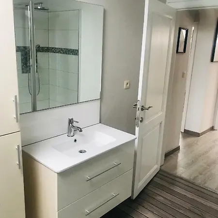Dom wakacyjny Maison Avec Jacuzzi 5ch